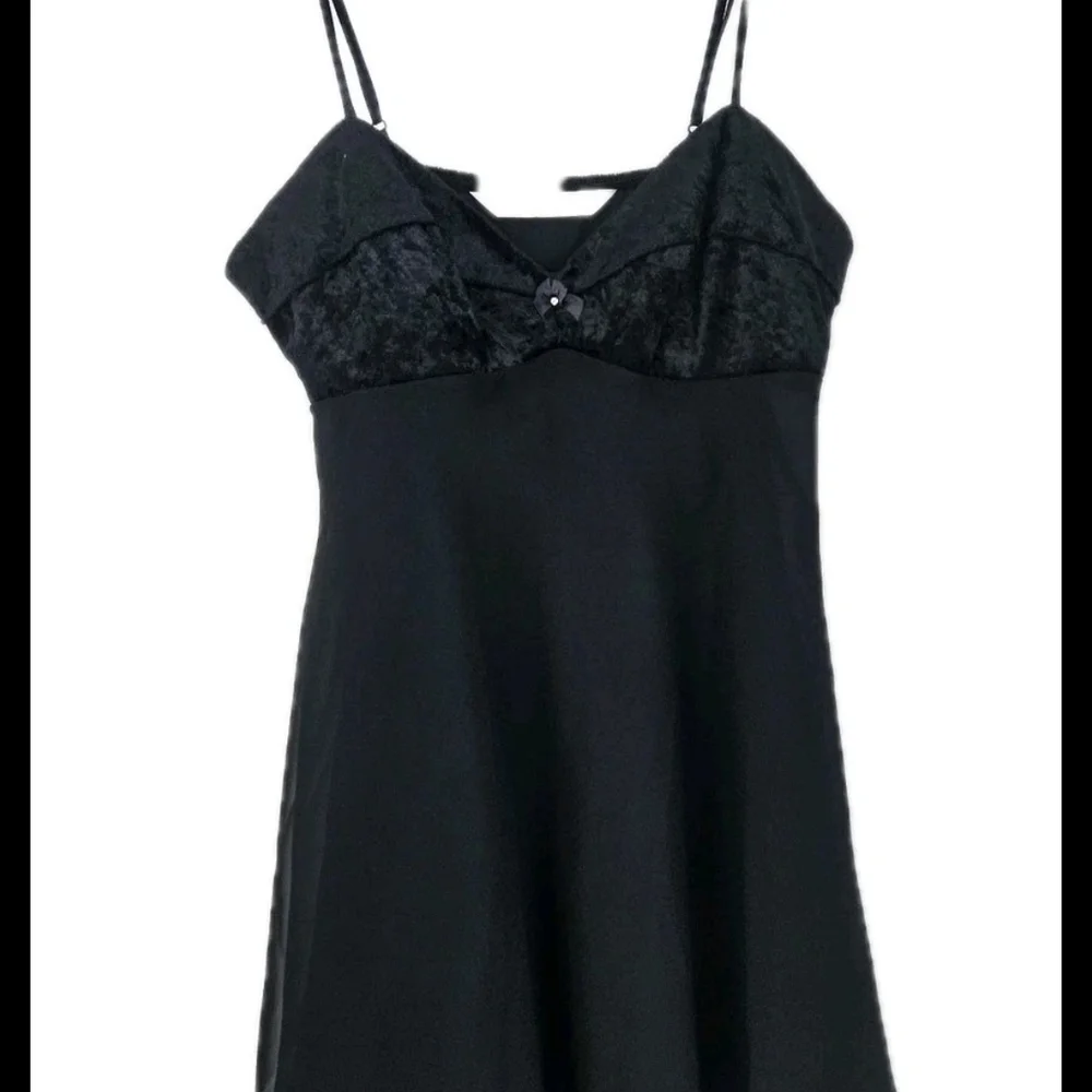 Vintage 90s Victoria Secret Velvet Top Chemise Night Gown